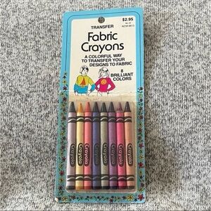 NEW Crayola Fabric Crayons - 8 Brilliant Colors